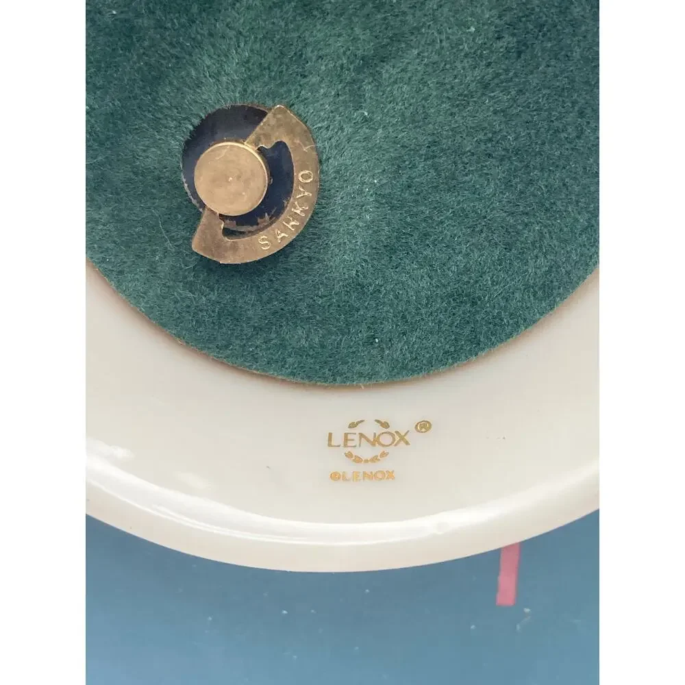 Lenox Songs of Christmas Collection Music Box Bell-We wish you a Merry Christmas